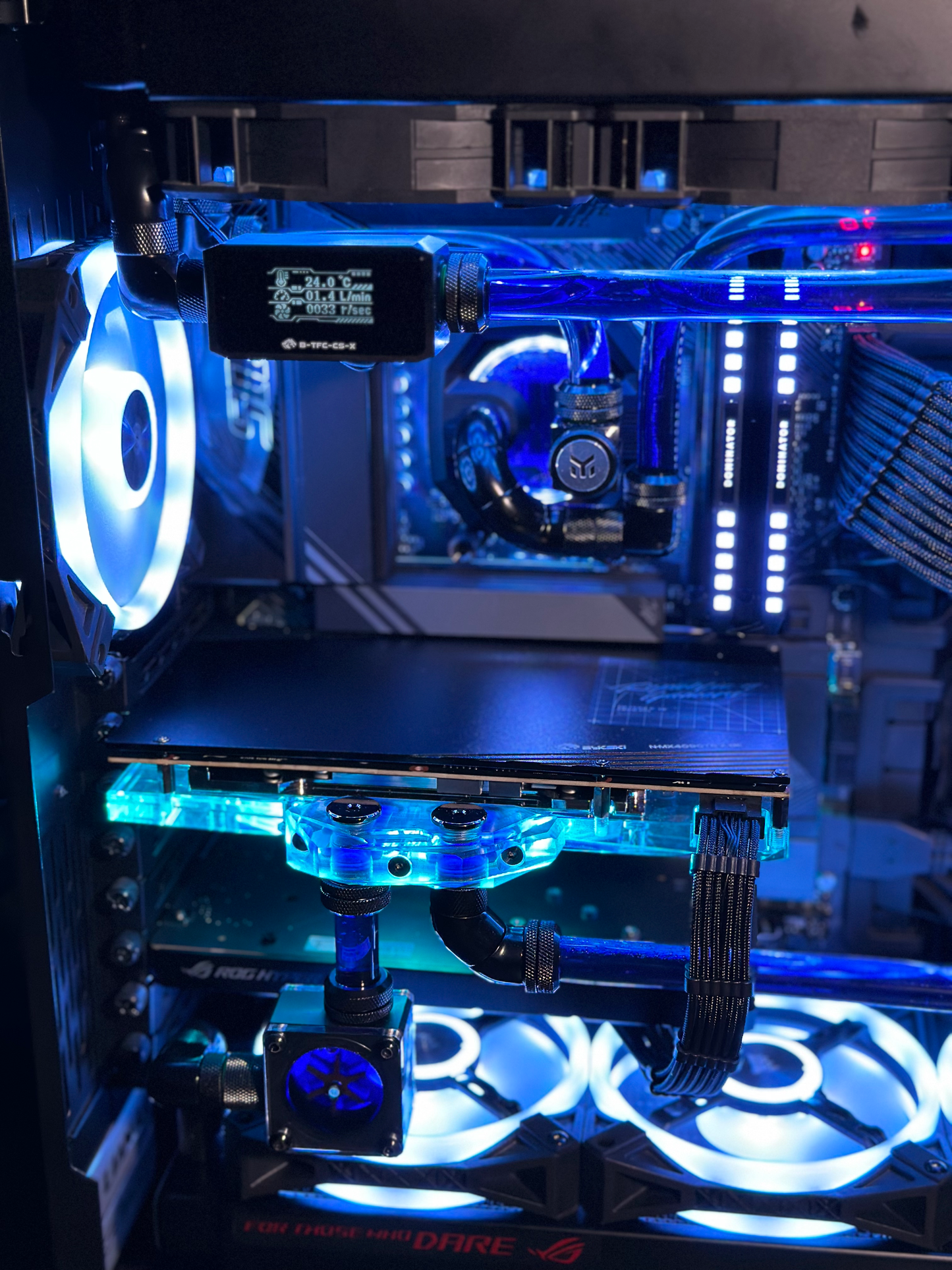 High-End Gaming PC / 5090 / 9 9800X3D