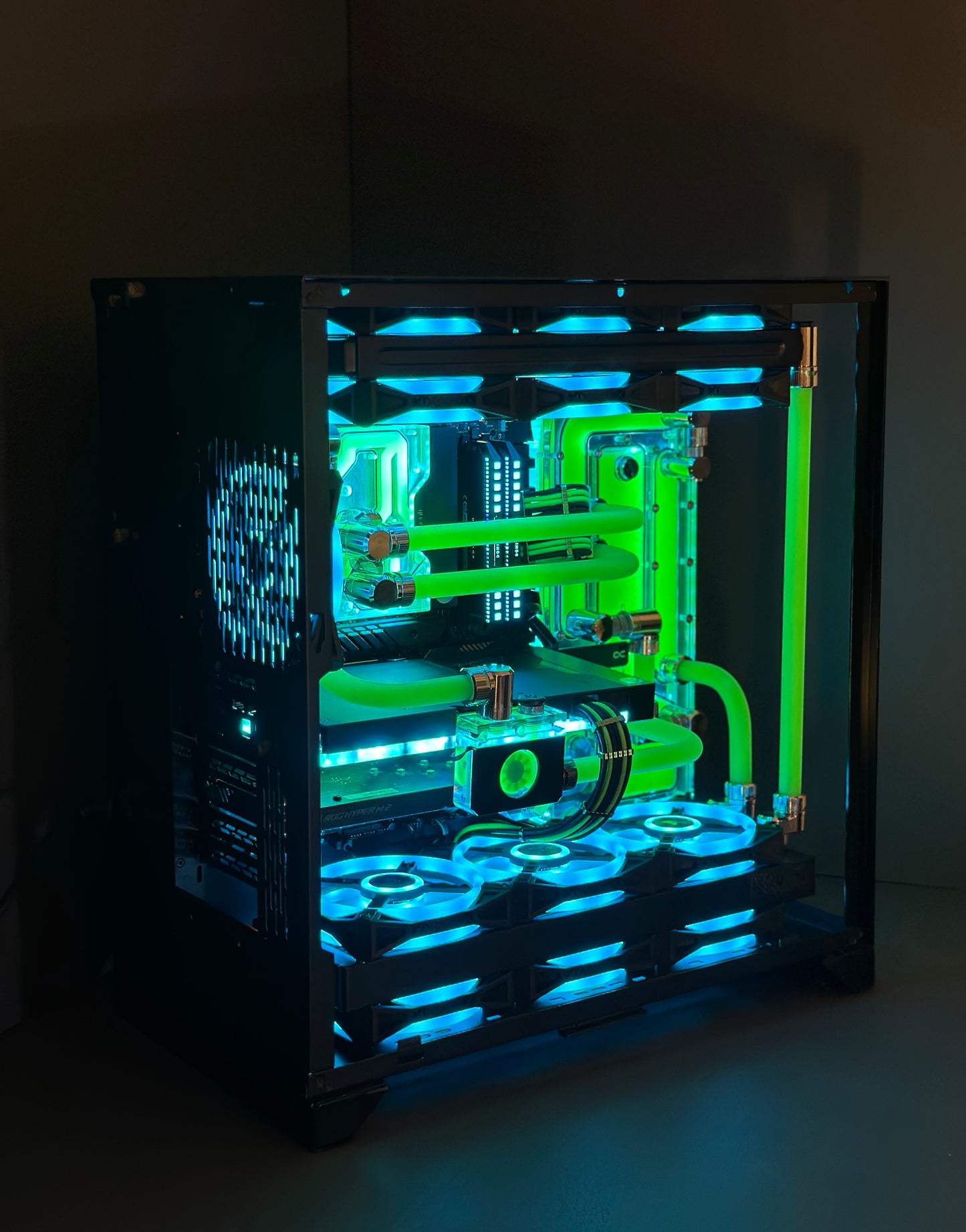 High-End Gaming PC Custom Wasserkühlung NEU 4090/ 14900 KF